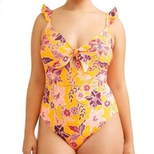 No Boundaries Juniors Sarasa Floral One Piece Swimsuit 2. X